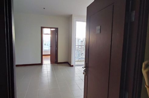 3 Bedroom Condo for sale in Paseo De Roces, Pio Del Pilar, Metro Manila
