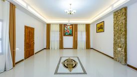 7 Bedroom House for sale in San Jose, Cavite