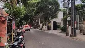 Rumah dijual dengan 4 kamar tidur di Menteng Dalam, Jakarta