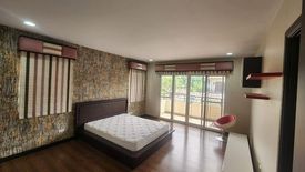 5 Bedroom House for rent in Mariana, Metro Manila near LRT-2 Gilmore