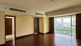 4 Bedroom Apartment for rent in Urdaneta, Metro Manila near MRT-3 Ayala
