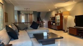 3 Bedroom Townhouse for sale in Villa 49 Townhouse, Khlong Tan Nuea, Bangkok near BTS Thong Lo