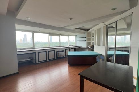 Condo for rent in Lee Gardens, Addition Hills, Metro Manila