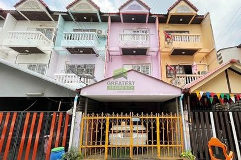 4 Bedroom Townhouse for sale in Don Mueang, Bangkok