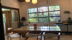 4 Bedroom House for sale in Bel-Air, Metro Manila