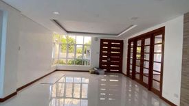 6 Bedroom House for sale in Pasong Tamo, Metro Manila