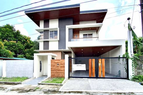 5 Bedroom Townhouse for sale in Commonwealth, Metro Manila