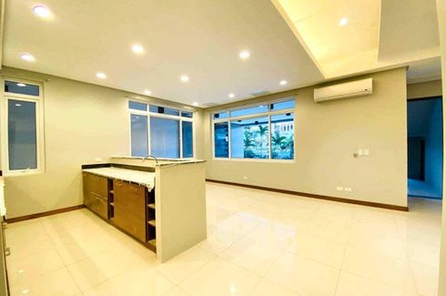 5 Bedroom House for rent in Apolonio Samson, Metro Manila