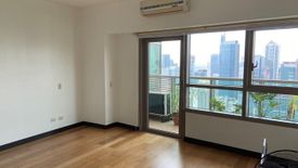 2 Bedroom Condo for sale in San Lorenzo, Metro Manila near MRT-3 Ayala