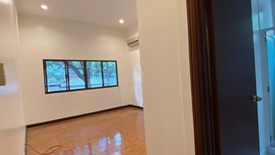 5 Bedroom House for rent in Dasmariñas North, Metro Manila near MRT-3 Magallanes