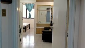 1 Bedroom Condo for rent in San Lorenzo, Metro Manila near MRT-3 Ayala