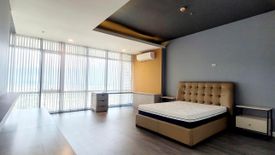 5 Bedroom Condo for sale in Greenhills, Metro Manila