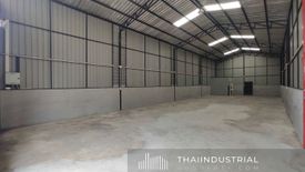 Warehouse / Factory for rent in Chan Kasem, Bangkok near MRT Chankasem