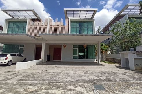 4 Bedroom House for sale in Batu Caves, Selangor
