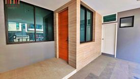 3 Bedroom Townhouse for sale in Nirvana Beyond Rama 9 - Krungthep Kreetha, Saphan Sung, Bangkok