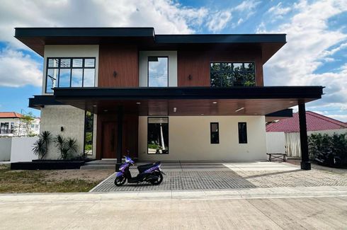 4 Bedroom House for Sale or Rent in Santo Rosario, Pampanga