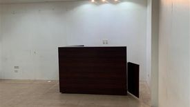 Commercial for rent in Barangay 86, Metro Manila near LRT-1 Monumento