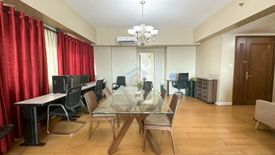 3 Bedroom Condo for sale in San Lorenzo, Metro Manila