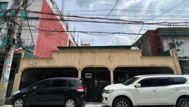 Apartment for sale in Forbes Park North, Metro Manila near MRT-3 Buendia