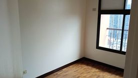 2 Bedroom Condo for sale in Urdaneta, Metro Manila near MRT-3 Ayala