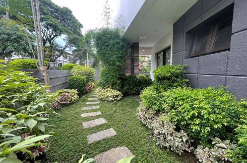 10 Bedroom House for sale in Batasan Hills, Metro Manila