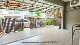 3 Bedroom Townhouse for sale in Pruksaville 73 Pattanakarn, Suan Luang, Bangkok