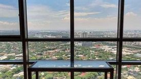 2 Bedroom Condo for sale in San Lorenzo, Metro Manila near MRT-3 Ayala