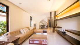 6 Bedroom House for rent in BF Resort, Metro Manila