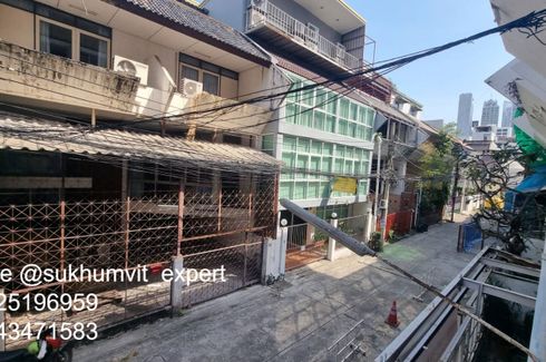 10 Bedroom Townhouse for rent in Khlong Toei, Bangkok near BTS Ploen Chit
