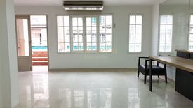 5 Bedroom Townhouse for Sale or Rent in Bussarakam Place, Chom Phon, Bangkok near MRT Ratchadaphisek