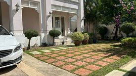 3 Bedroom House for sale in Bang Waek, Bangkok