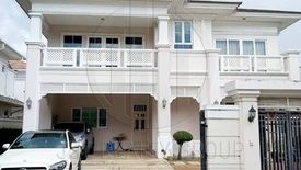 3 Bedroom House for sale in Bang Waek, Bangkok