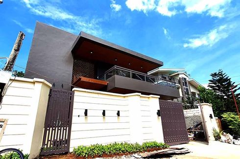 55 Bedroom House for sale in Commonwealth, Metro Manila