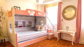 8 Bedroom House for sale in Urdaneta, Metro Manila