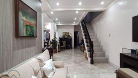 7 Bedroom House for sale in North Fairview, Metro Manila
