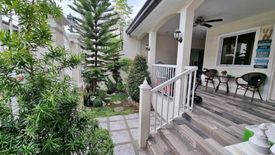 5 Bedroom House for Sale or Rent in Moonwalk, Metro Manila