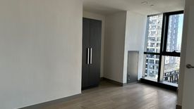 Condo for sale in Poblacion, Metro Manila