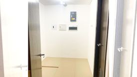 2 Bedroom Condo for rent in Garden Towers, San Lorenzo, Metro Manila near MRT-3 Ayala