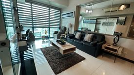 1 Bedroom Condo for rent in 8 Forbestown Centre, Taguig, Metro Manila