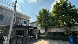 3 Bedroom Townhouse for sale in The Connect Watcharaphon Express Way, O Ngoen, Bangkok