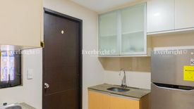 2 Bedroom Condo for sale in San Lorenzo, Metro Manila