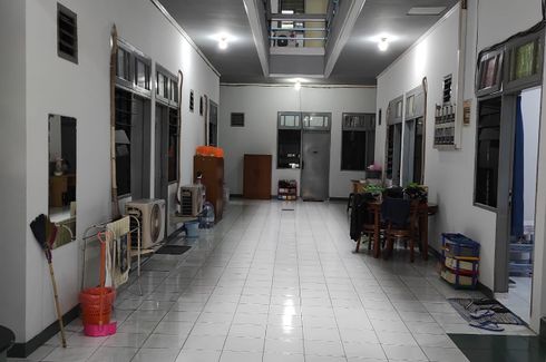 Rumah dijual dengan 34 kamar tidur di Grogol, Jakarta