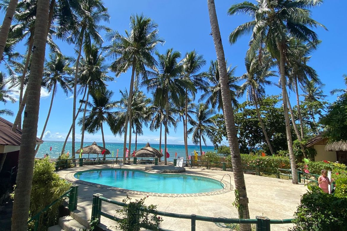 2,920 sqm Beach Front Resort for sale in Dimiao, Bohol 📌 Hotel / Resort