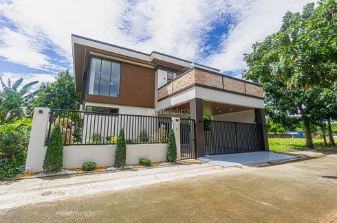 4 Bedroom House for sale in Santo Tomas, Laguna