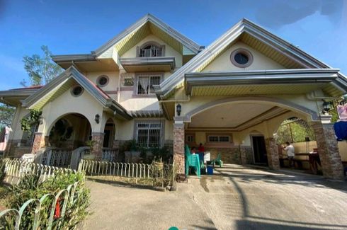 8 Bedroom House for sale in San Isidro, Pampanga