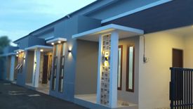 Rumah dijual dengan 3 kamar tidur di Tanah Baru, Jawa Barat