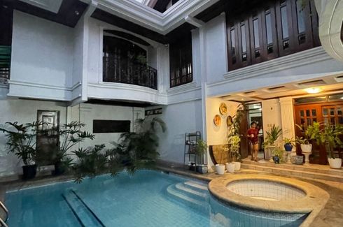 5 Bedroom House for sale in Magallanes, Metro Manila near MRT-3 Magallanes
