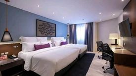 231 Bedroom Hotel / Resort for sale in Urdaneta, Metro Manila near MRT-3 Ayala