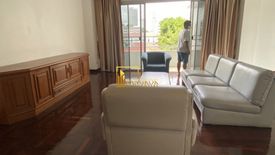 3 Bedroom Apartment for rent in Sriwattana Apartment, Thung Maha Mek, Bangkok near BTS Sala Daeng