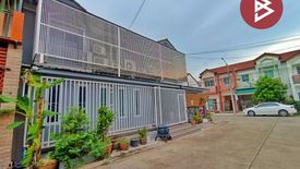 2 Bedroom Townhouse for sale in Khan Na Yao, Bangkok